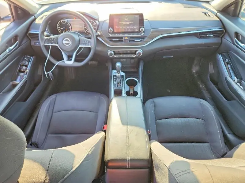 2023 NISSAN ALTIMA SV  