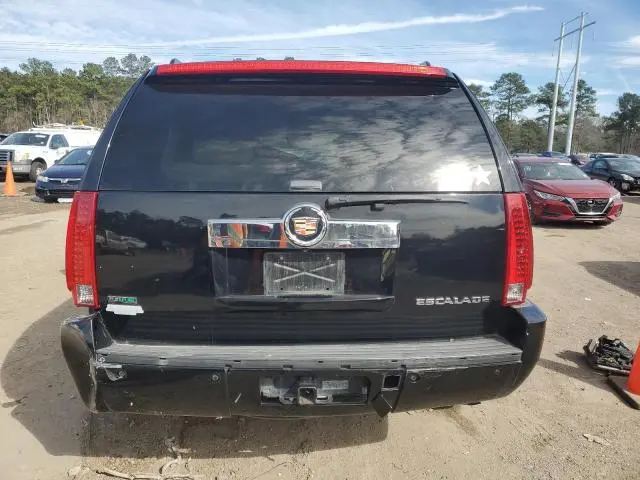 2011 CADILLAC ESCALADE LUXURY  