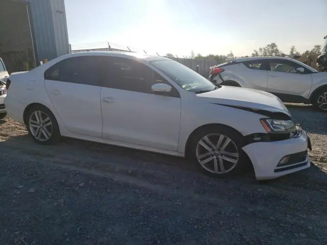 2016 VOLKSWAGEN JETTA SE  