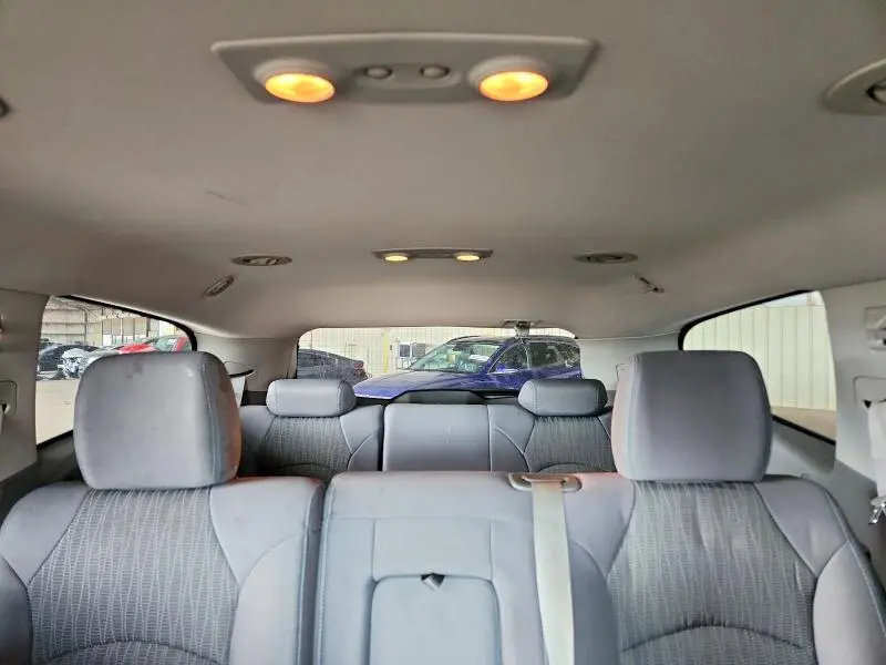 2014 CHEVROLET TRAVERSE LS  
