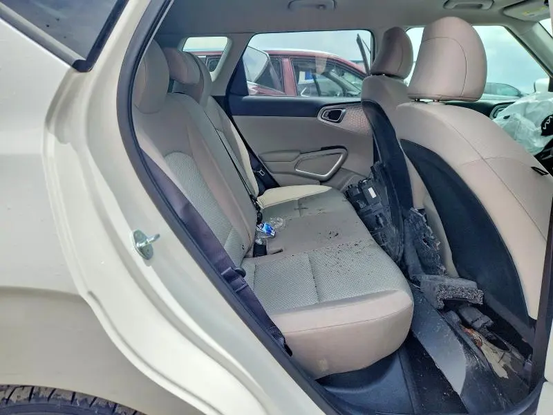 2023 KIA SOUL LX  