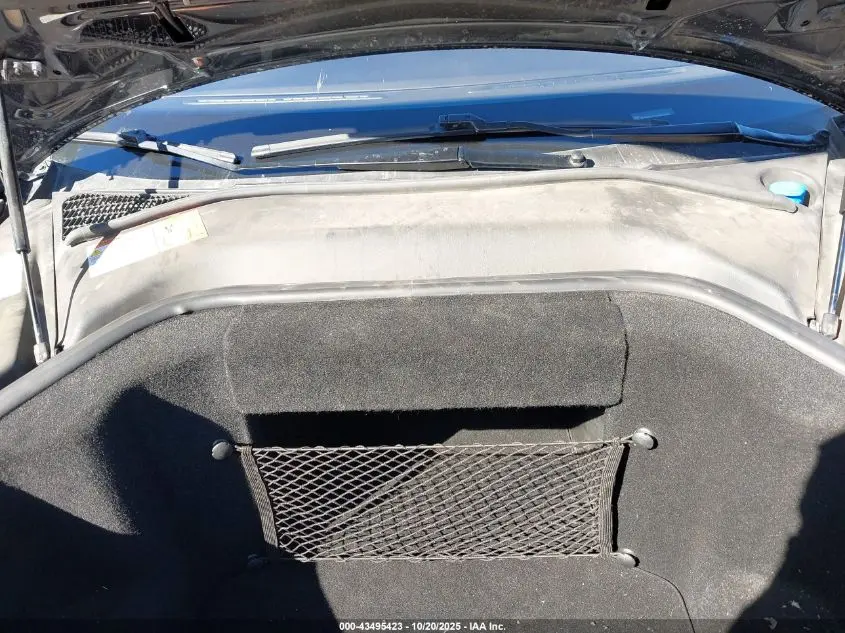 2014 TESLA MODEL S P85