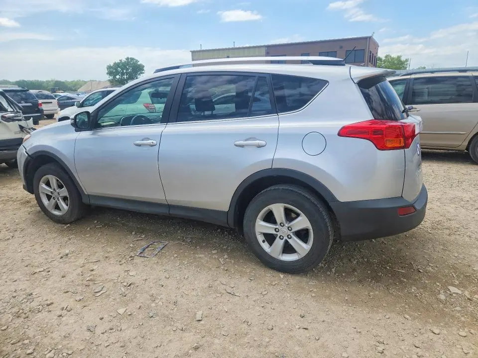 2013 TOYOTA RAV4 XLE  