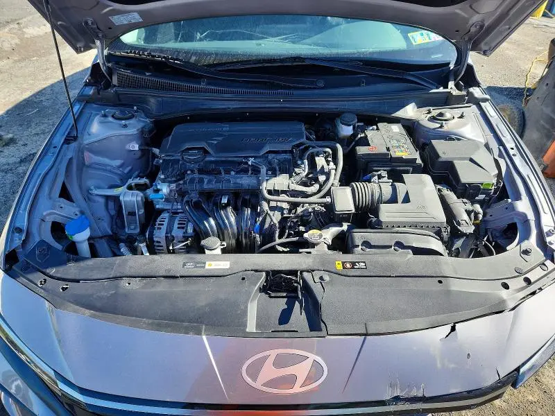 2025 HYUNDAI ELANTRA LIMITED  