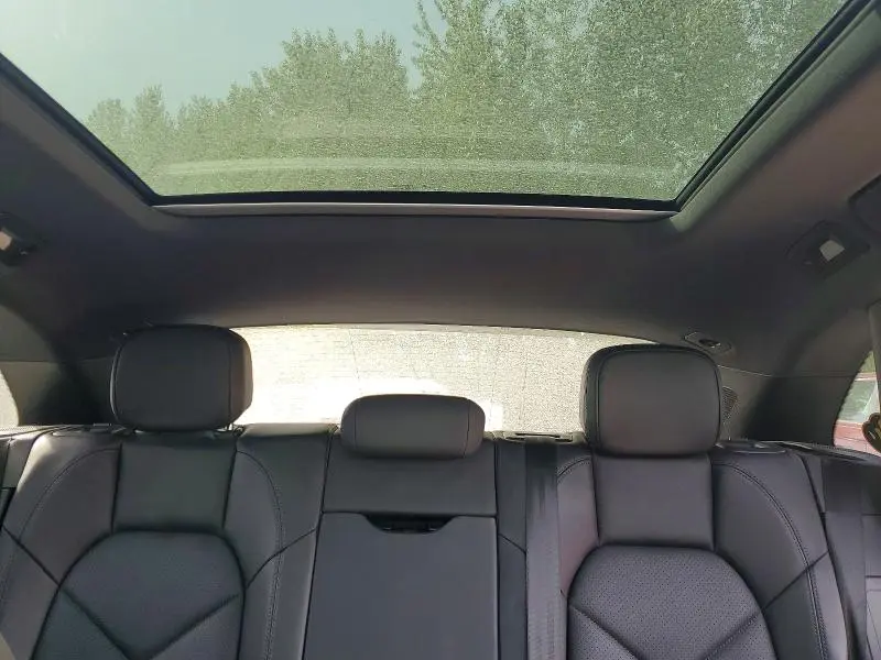 2019 PORSCHE MACAN   