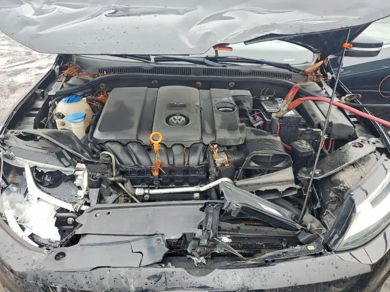 2013 VOLKSWAGEN JETTA SE  