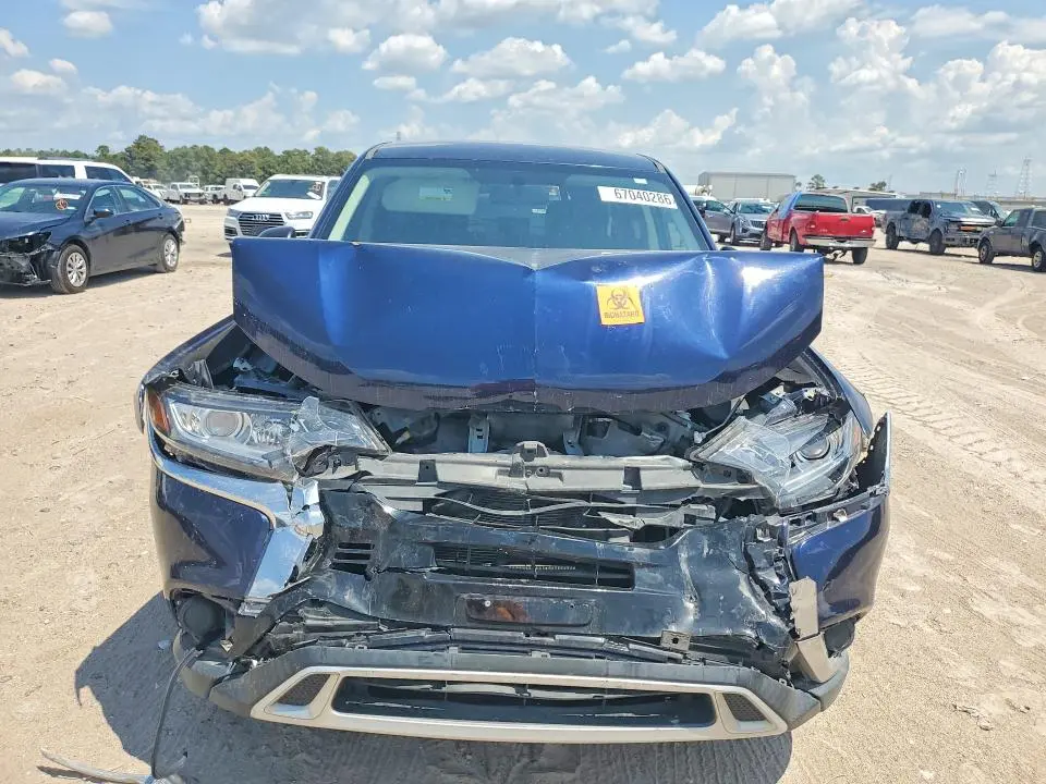 2019 MITSUBISHI OUTLANDER ES  