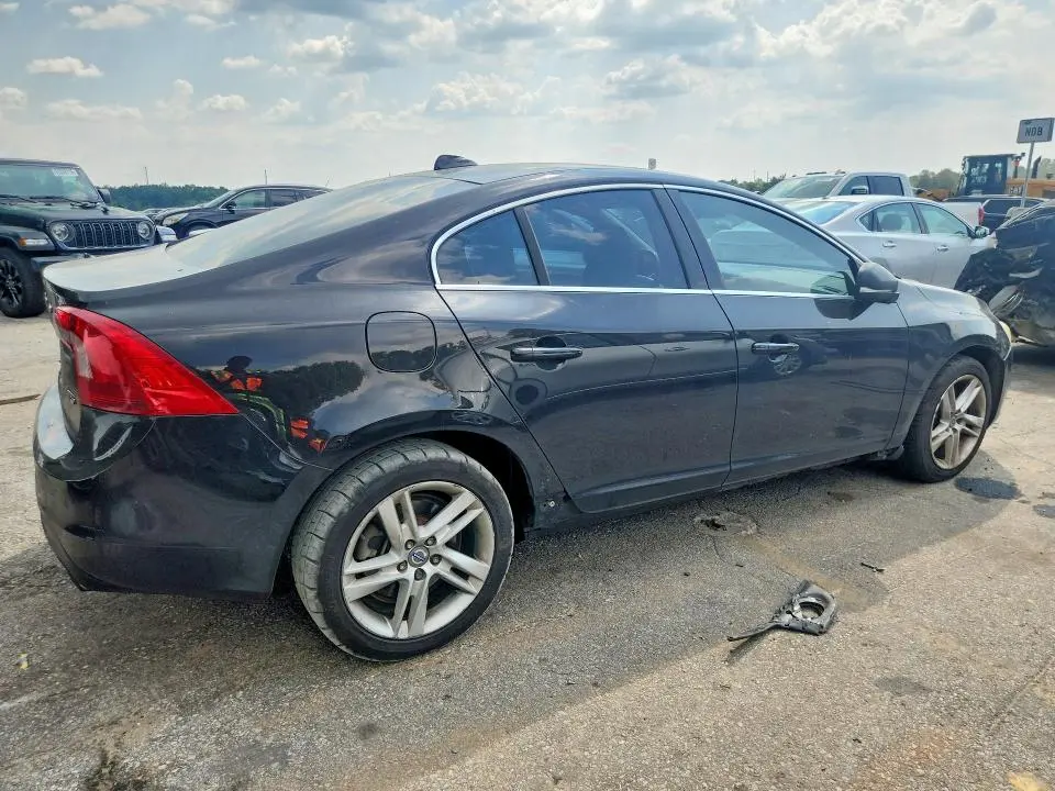 2015 VOLVO S60 PREMIER  