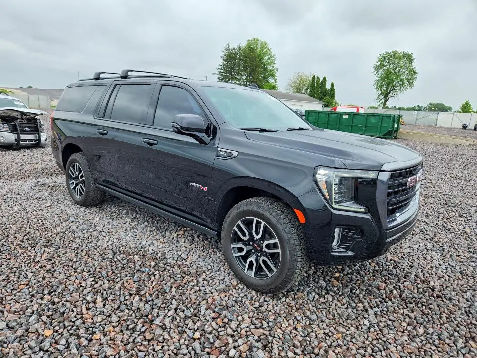 2023 GMC YUKON XL K1500 AT4  