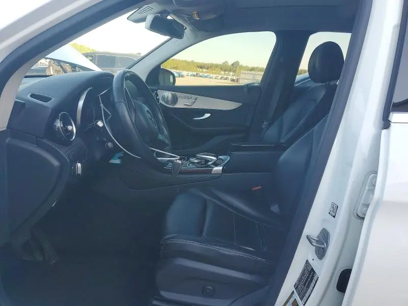 2017 MERCEDES-BENZ GLC 300  