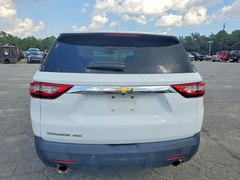 2018 CHEVROLET TRAVERSE LS  