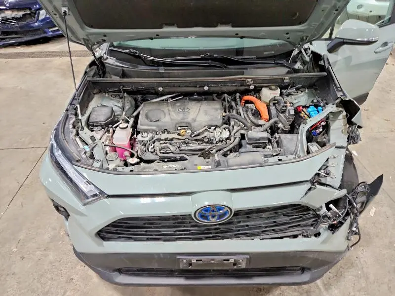 2022 TOYOTA RAV4 XLE PREMIUM  