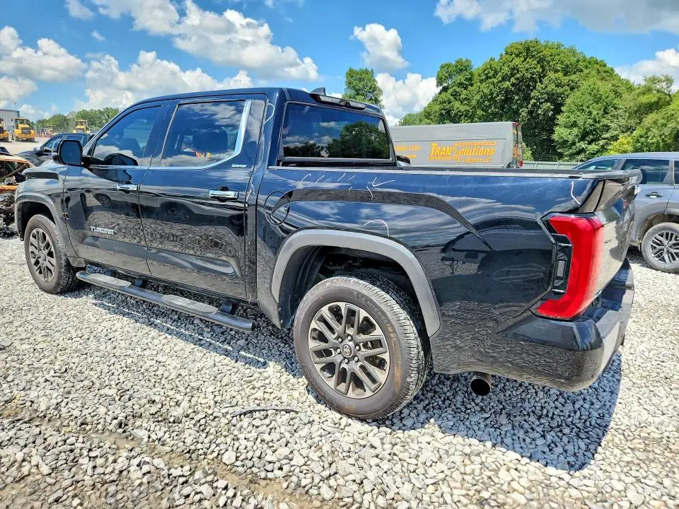 2025 TOYOTA TUNDRA CREWMAX LIMITED  