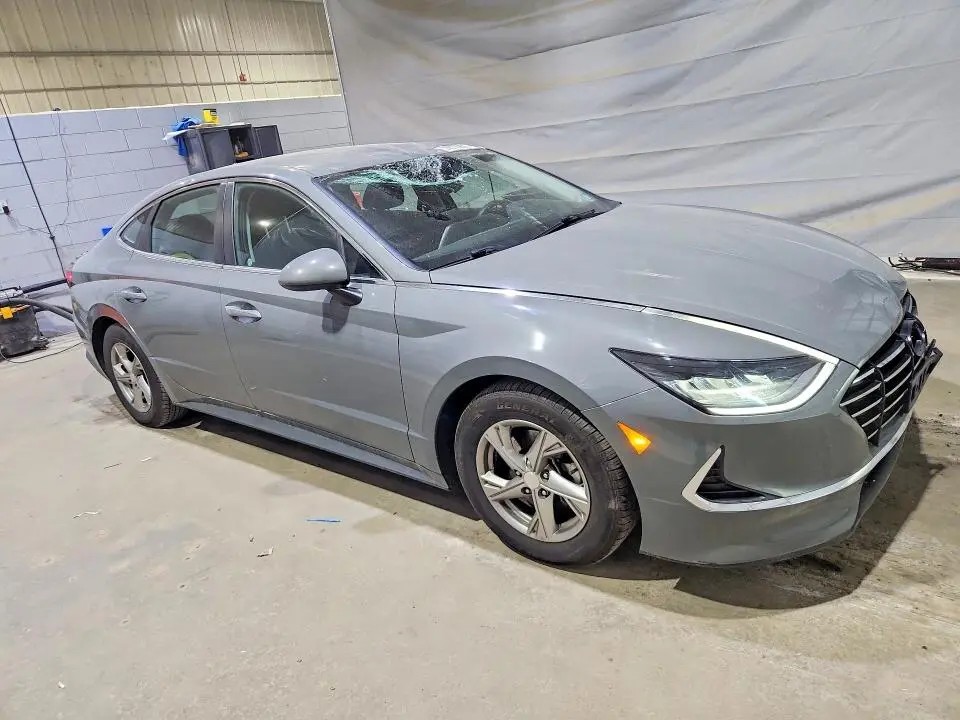 2021 HYUNDAI SONATA SE  