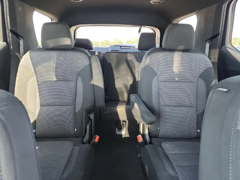 2023 CHEVROLET TRAVERSE LT  