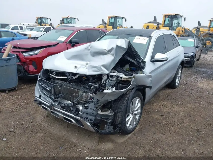 2020 MERCEDES-BENZ GLC 300  