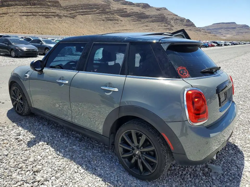 2018 MINI COOPER   