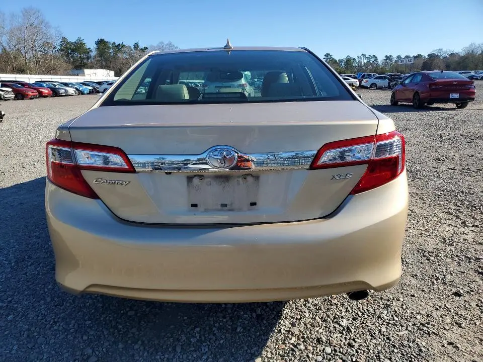 2012 TOYOTA CAMRY BASE  