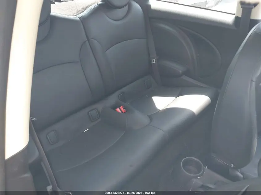 2013 MINI HARDTOP COOPER