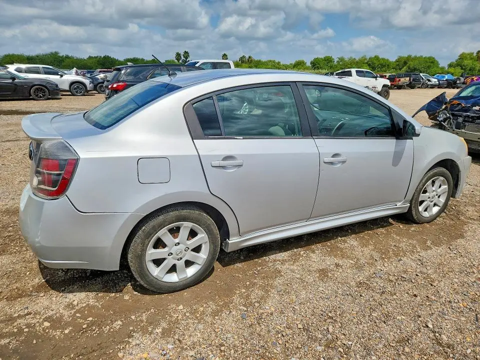 2010 NISSAN SENTRA 2.0  