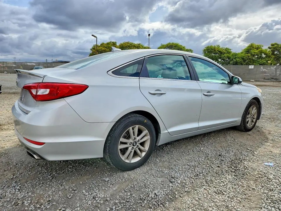 2015 HYUNDAI SONATA SE  