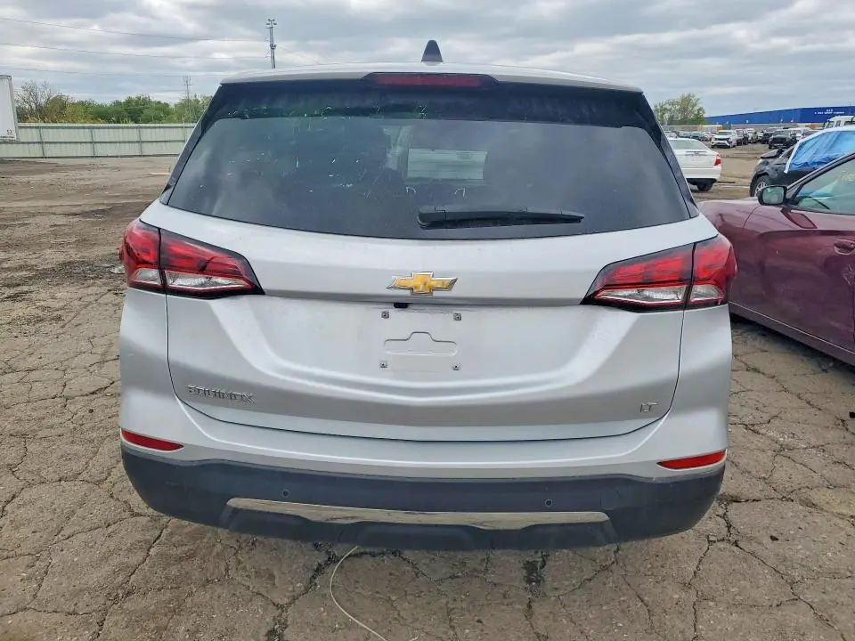 2022 CHEVROLET EQUINOX LT  