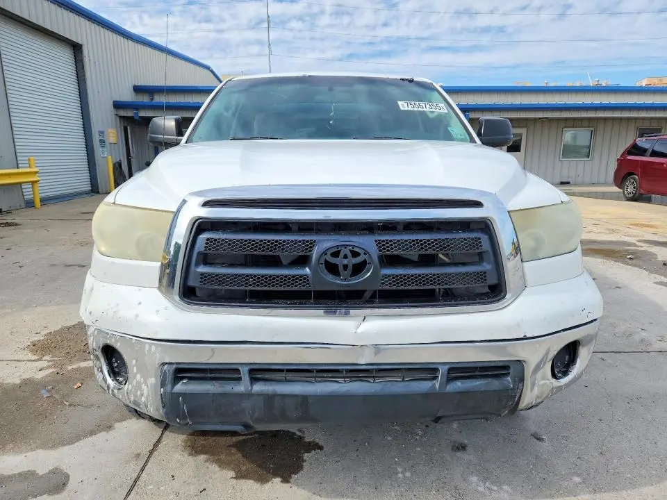 2013 TOYOTA TUNDRA DOUBLE CAB SR5  