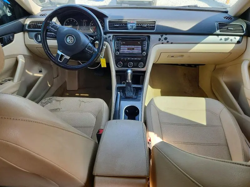 2014 VOLKSWAGEN PASSAT SE  