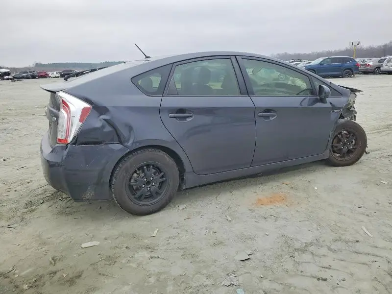 2015 TOYOTA PRIUS   