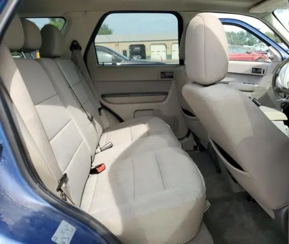 2010 FORD ESCAPE XLT  