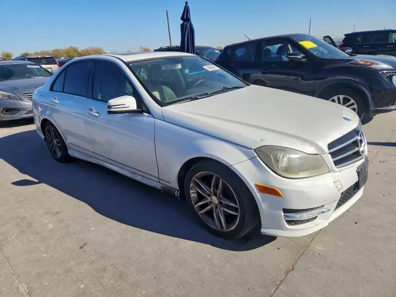 2014 MERCEDES-BENZ C 250  
