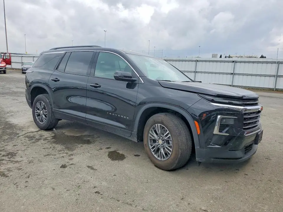 2025 CHEVROLET TRAVERSE LT  