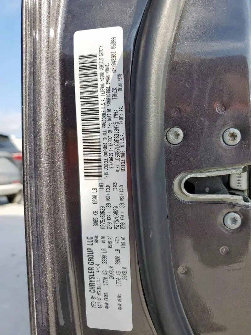 2014 RAM 1500 SLT  