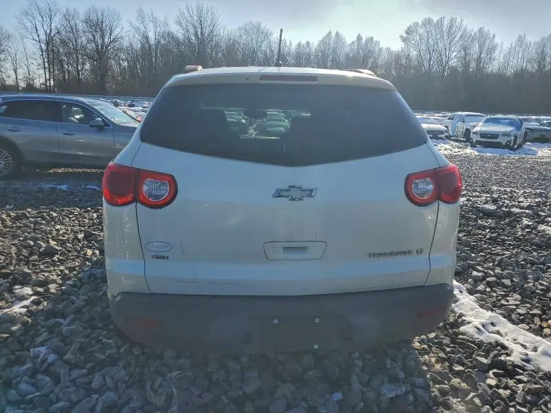 2012 CHEVROLET TRAVERSE LT  