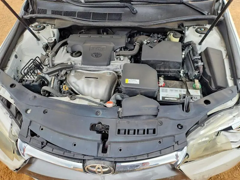 2016 TOYOTA CAMRY XLE  