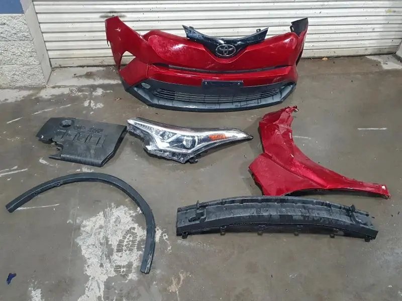 2018 TOYOTA C-HR XLE  