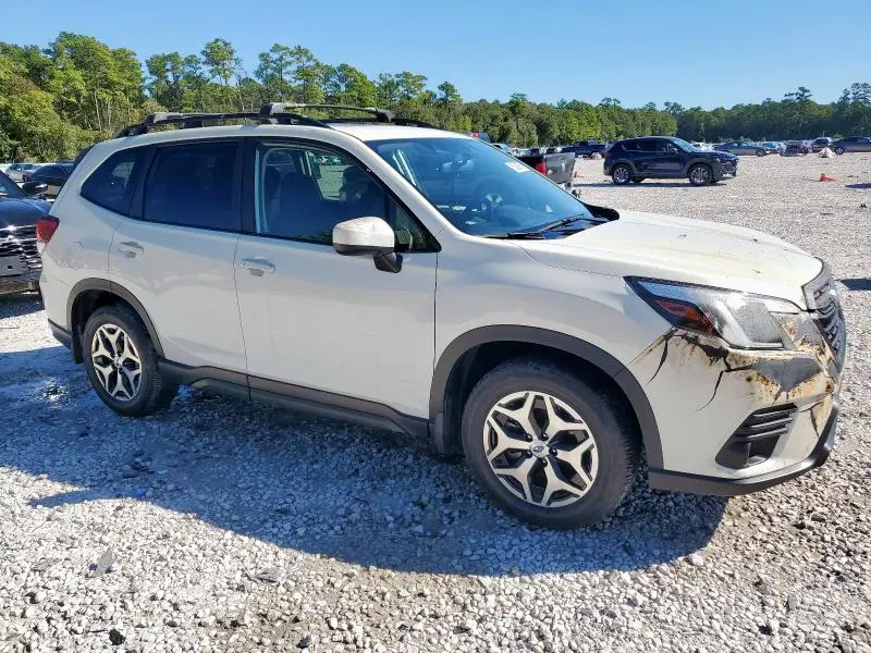 2024 SUBARU FORESTER PREMIUM  