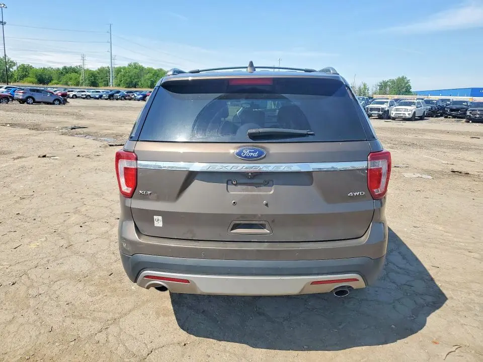 2016 FORD EXPLORER XLT  