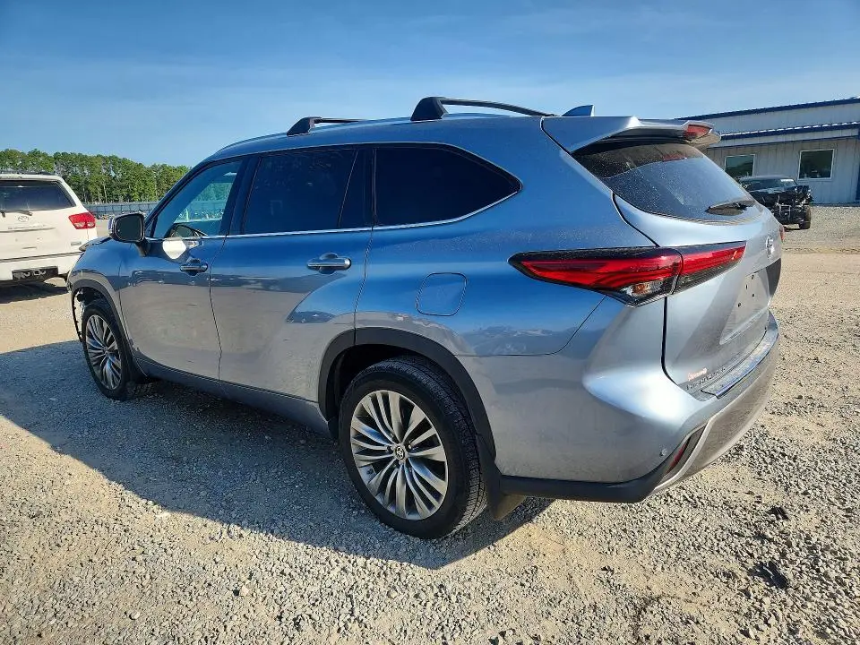 2021 TOYOTA HIGHLANDER PLATINUM  