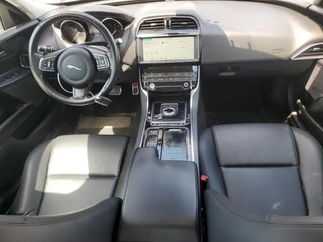2019 JAGUAR XE   