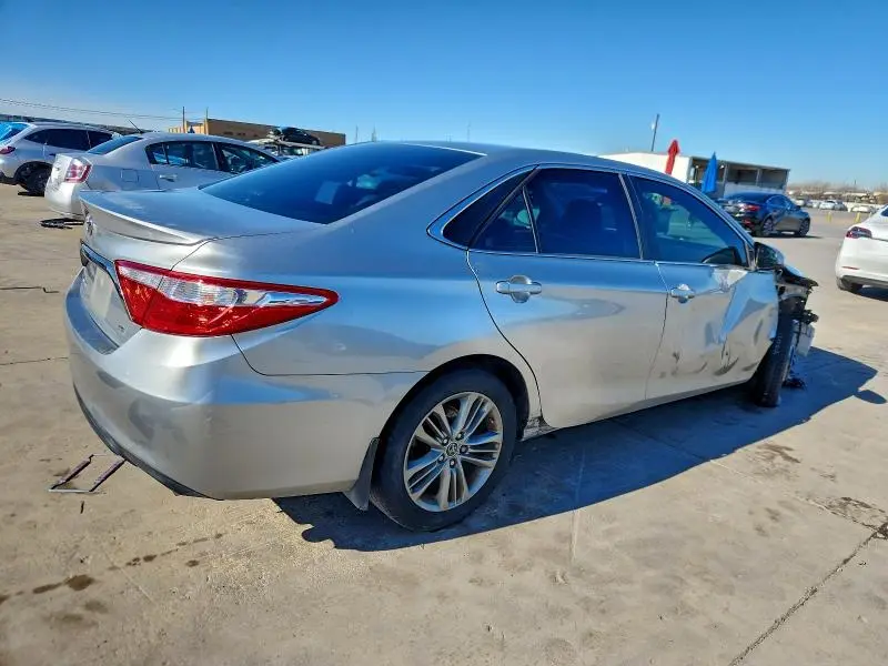 2015 TOYOTA CAMRY LE  