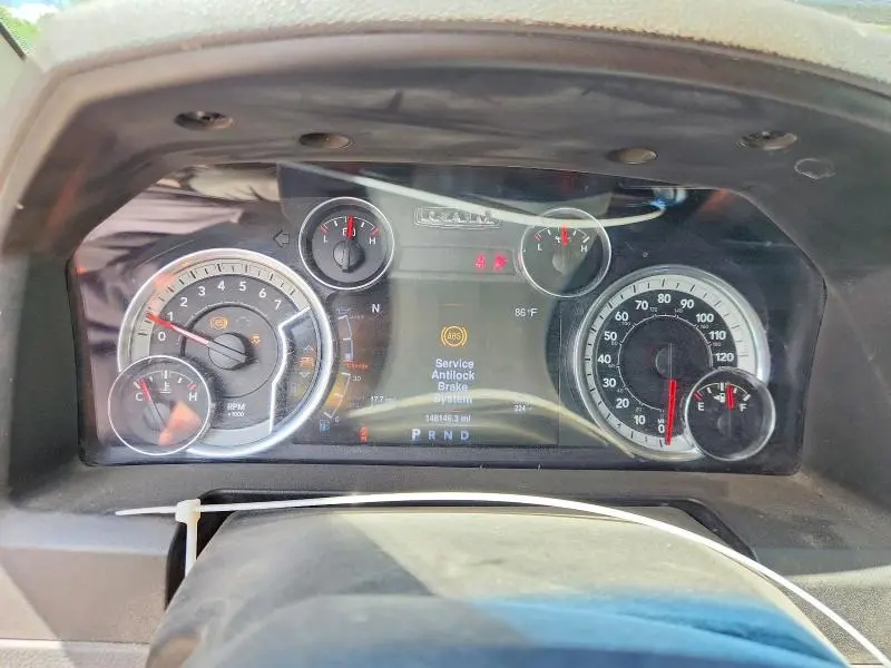 2016 RAM 1500 SLT  