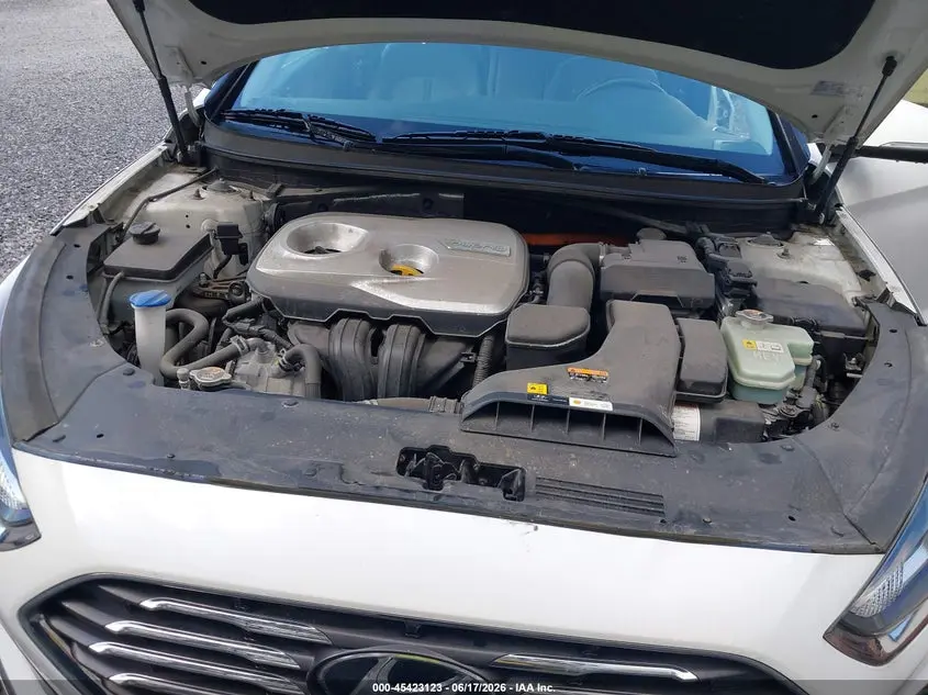 2018 HYUNDAI SONATA HYBRID SE