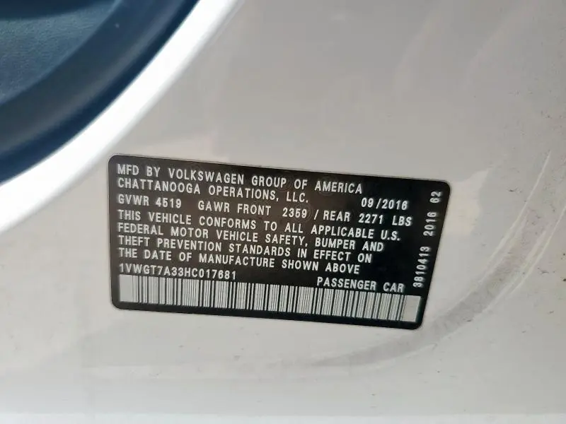 2017 VOLKSWAGEN PASSAT SE