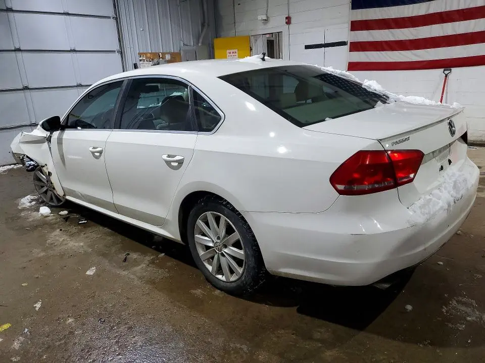 2012 VOLKSWAGEN PASSAT SE  