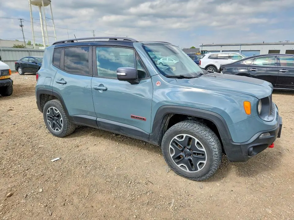 2015 JEEP RENEGADE TRAILHAWK  
