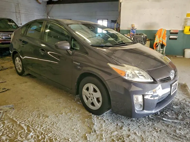 2011 TOYOTA PRIUS   