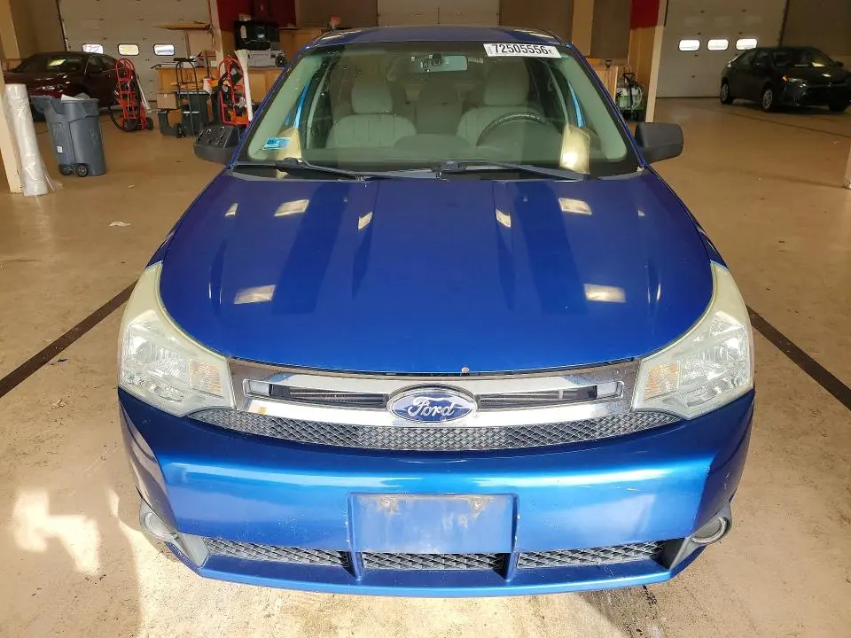 2010 FORD FOCUS SE  