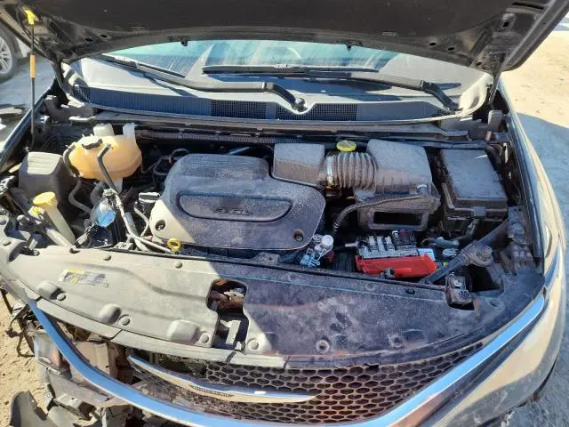 2021 CHRYSLER VOYAGER LXI  