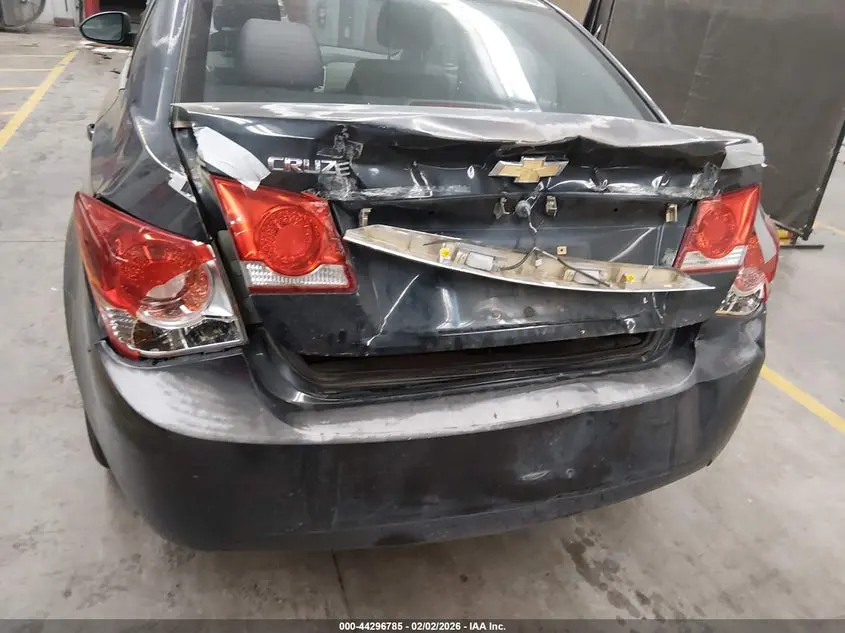 2012 CHEVROLET CRUZE LS